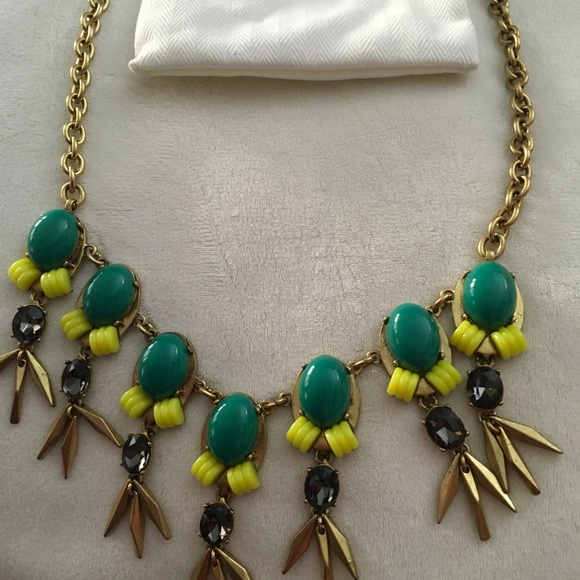 J. Crew Jewelry - 💚J. CREW NECKLACE.💚